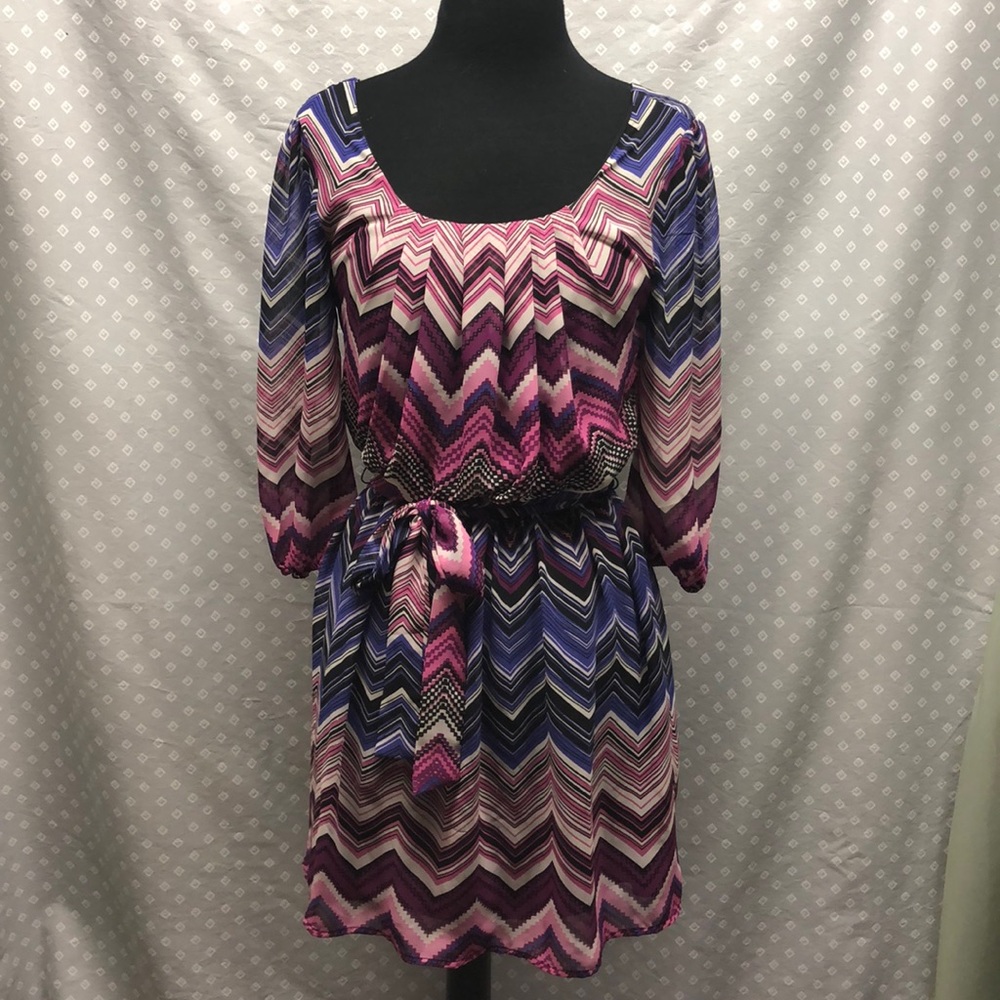 Flowy Spring Dress - Picture 1 of 5